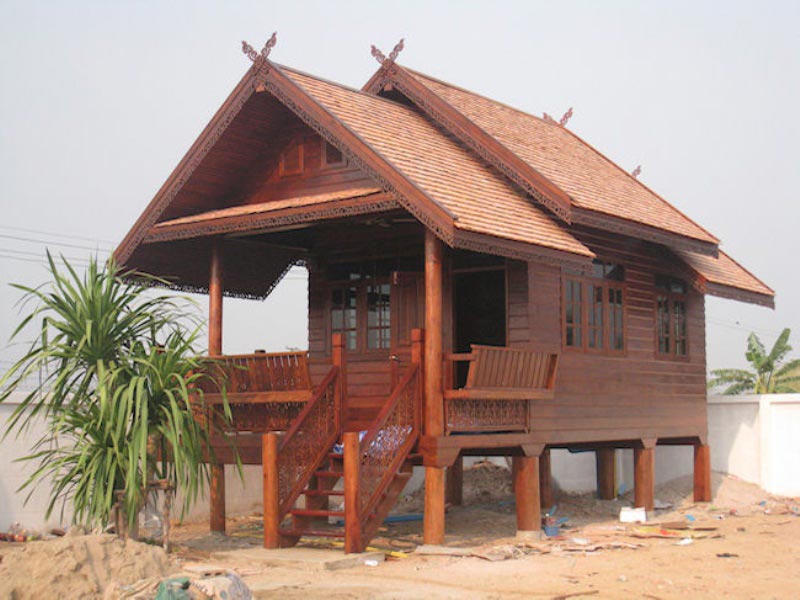 Крепкие и надежные дома из оцилиндрованного бревна - строим из кедра и лиственницы.